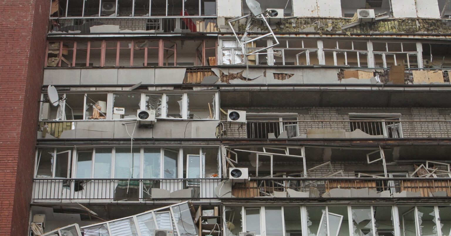ロシア、ウクライナに大規模ドローン攻撃　西部リビウの世界遺産に被害 | ロイター