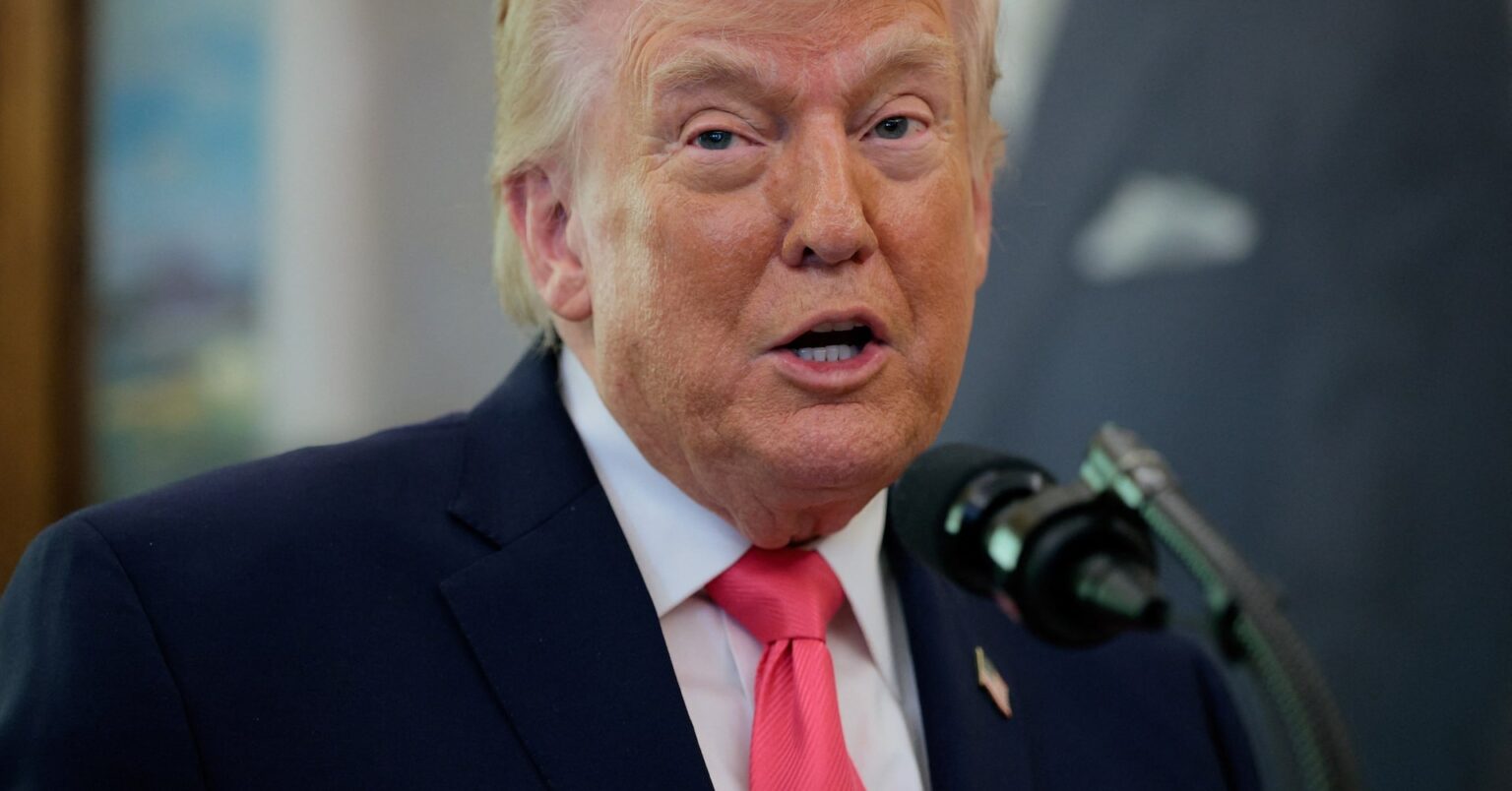 トランプ氏支持率36％、2期目で最低　ガソリン高やイラン紛争に不満＝調査 | ロイター