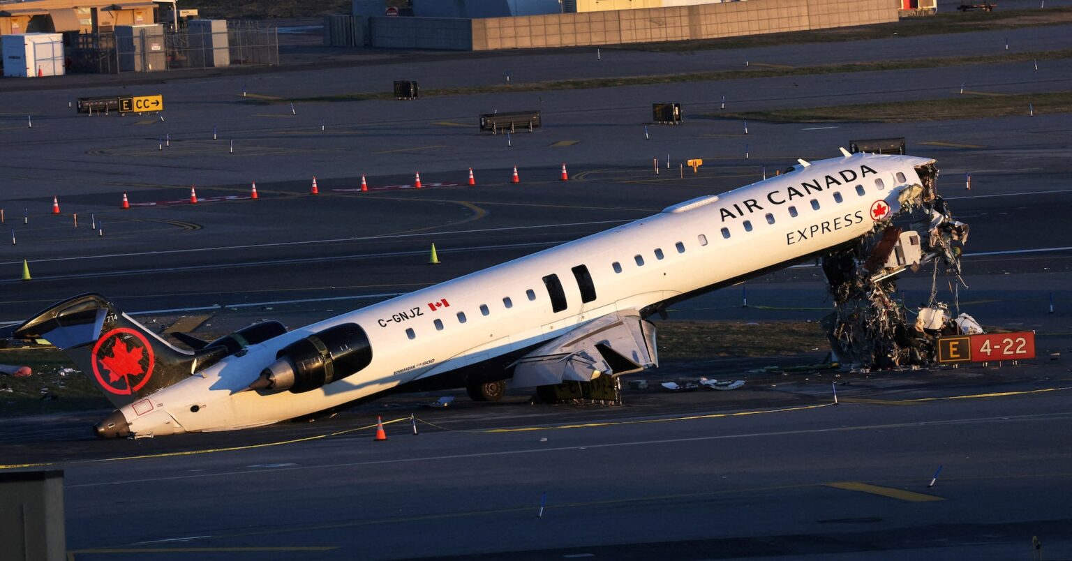 加首相、エア・カナダＣＥＯを批判　死亡事故「英語のみ」哀悼で | ロイター