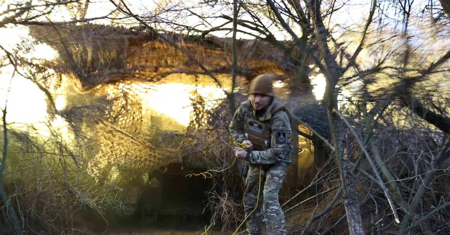 焦点：和平交渉停滞、ロシア軍の春の攻勢に直面するウクライナ | ロイター