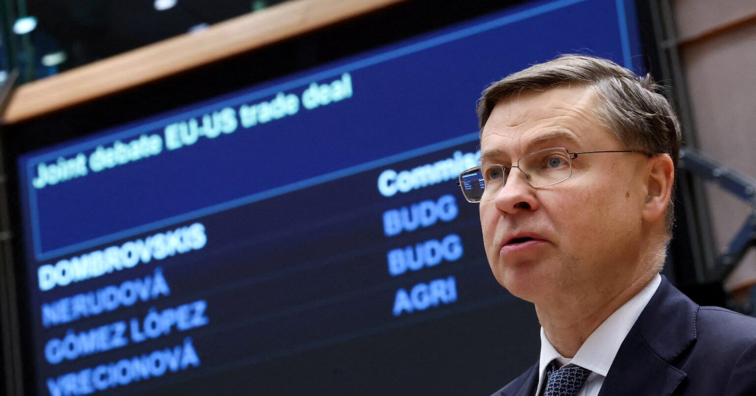 ＥＵ高官、スタグフレーション警告　混乱長期化で成長率0.6％下押しも | ロイター