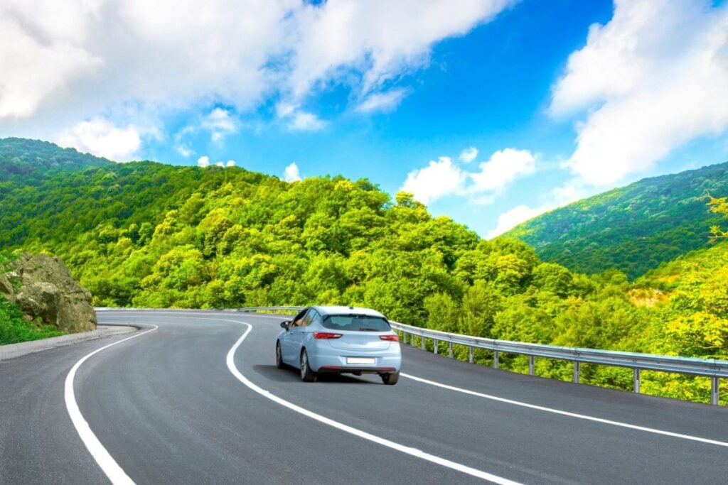 和歌山県をドライブしていると…「宙に浮かんだまさかの物」に目を疑う 「ロマンがある」 | LIMO | くらしとお金の経済メディア 和歌山県をドライブしていると…「宙に浮かんだまさかの物」に目を疑う 「ロマンがある」 | LIMO | くらしとお金の経済メディア