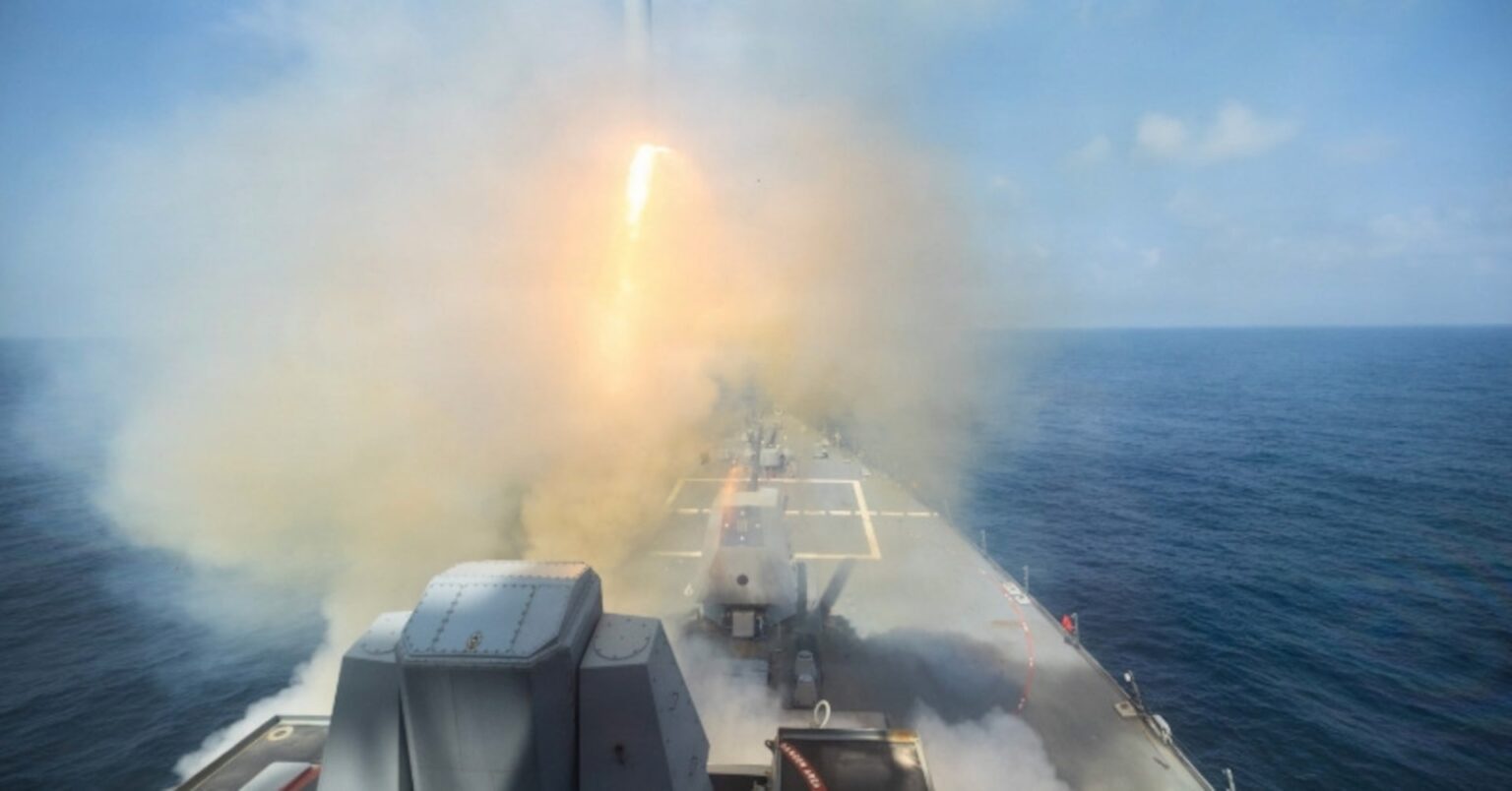 米トマホーク850発以上使用、イラン攻撃4週間　国防総省内に懸念＝米紙 | ロイター