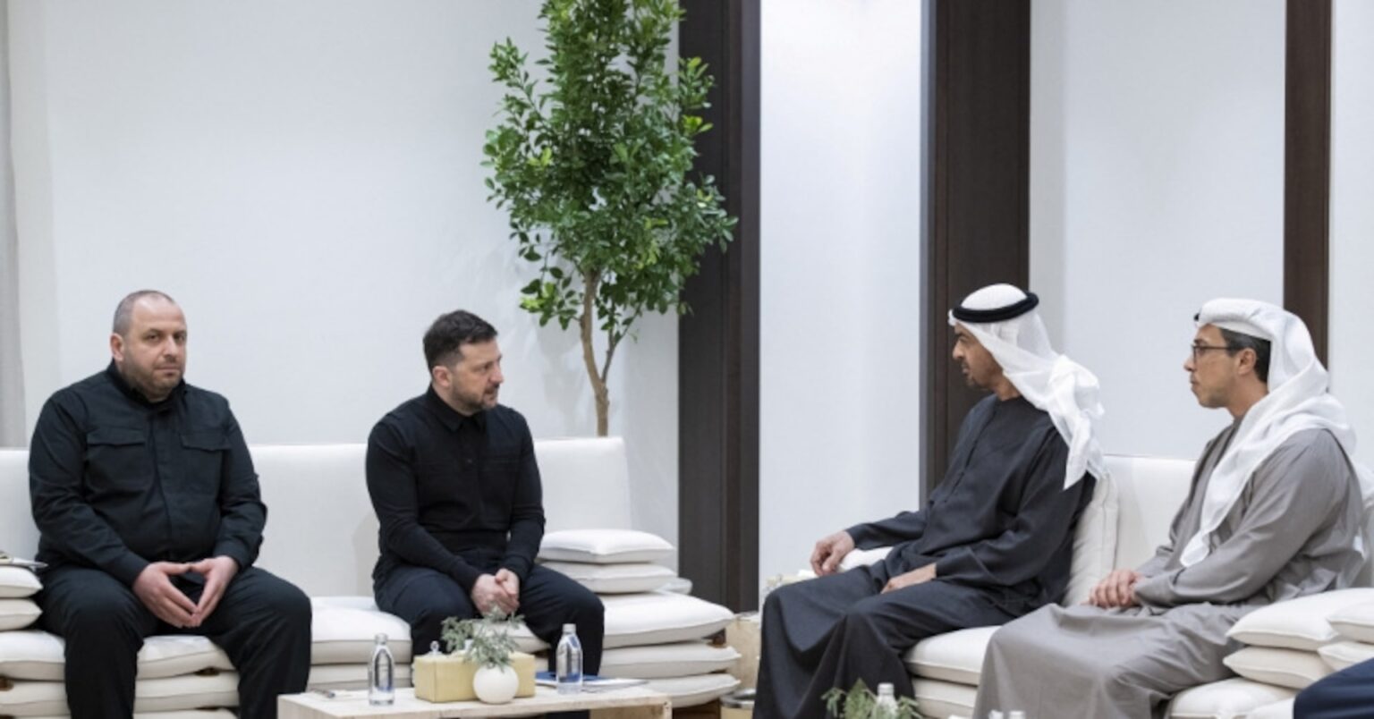 ウクライナ大統領がＵＡＥ・カタール訪問、防衛協力で合意 | ロイター