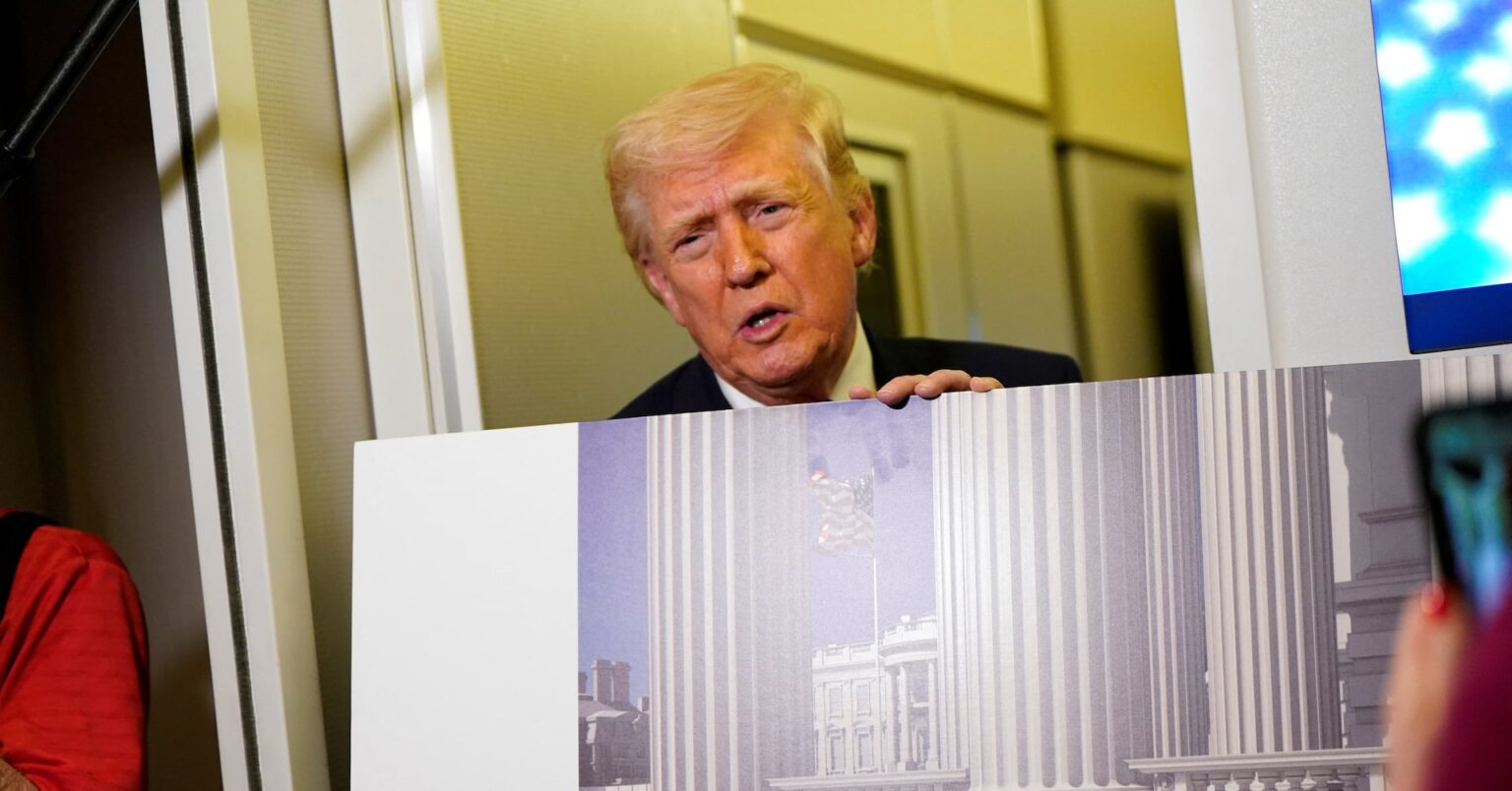 ホワイトハウス舞踏場建設、地下に軍の「大規模施設」か | ロイター