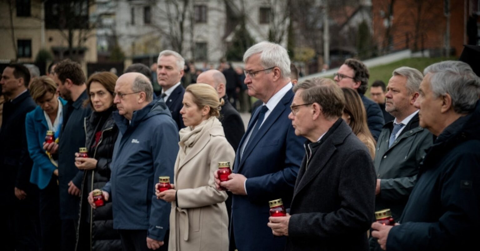ブチャ虐殺から4年、EU外相ら現地訪問 支援再確認 | ロイター ブチャ虐殺から4年、EU外相ら現地訪問 支援再確認 | ロイター