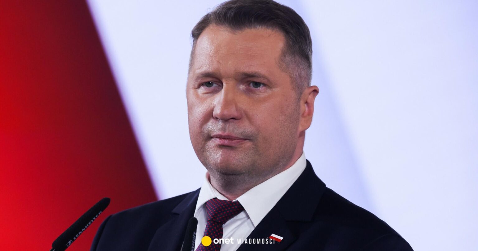 プシェミスワフ・チャルネク周辺の嵐。政治家は批判に答える