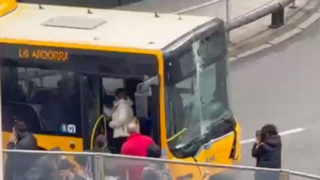 本日 - 2026 年 5 月 3 日にはさらにアイテムがあります。私が見つけたすべての見出しは次のとおりです...