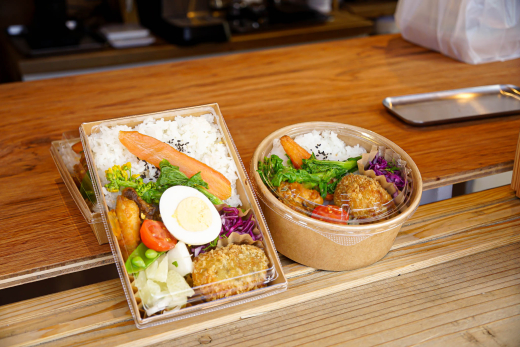 【鹿児島県南九州市】人が集まる木の下で、「てとて」のごはんを ／ 鹿児島ごはん てとて 田中久美子さん