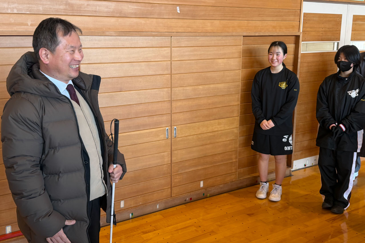 河合長官は長野県南佐久郡を訪れ、休日の地域クラブ活動を視察：イメージ