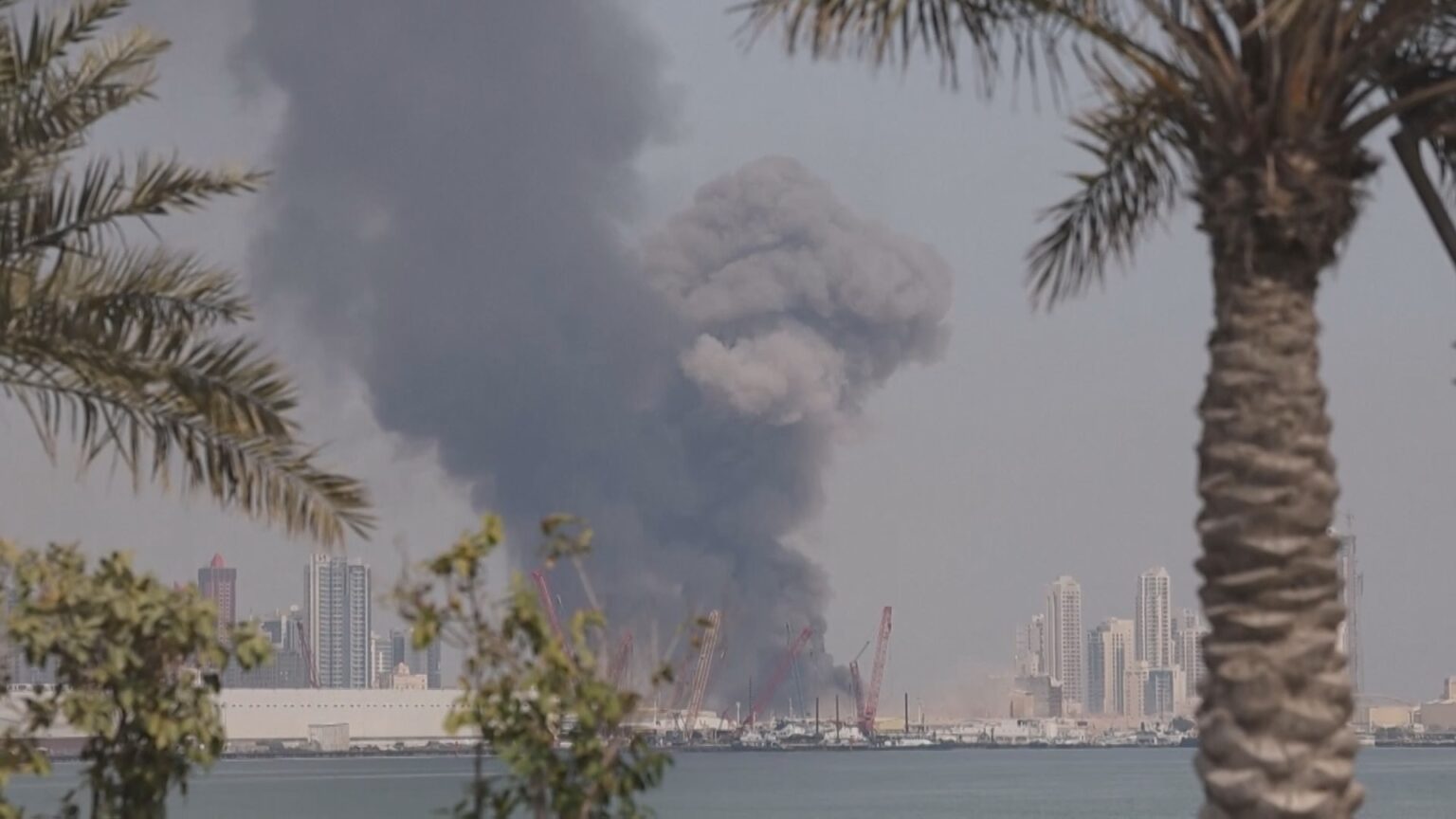 英仏独が共同声明 イランによる周辺国への反撃を非難(TBS NEWS DIG Powered by JNN) 英仏独が共同声明 イランによる周辺国への反撃を非難(TBS NEWS DIG Powered by JNN)