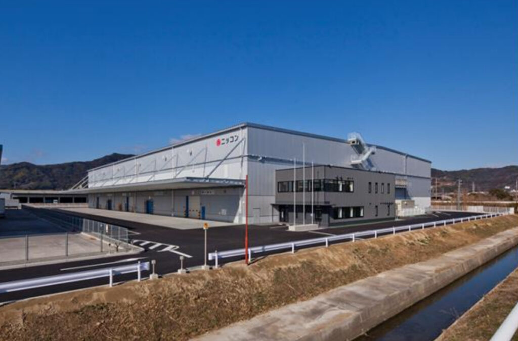 日本梱包運輸倉庫/福岡県苅田町で1.5万m2の倉庫を竣工、自動フォークリフト導入も視野に ─ 物流ニュースのLNEWS物流ニュースのLNEWS 20260303nk01 - 日本梱包運輸倉庫/福岡県苅田町で1.5万m2の倉庫を竣工、自動フォークリフト導入も視野に