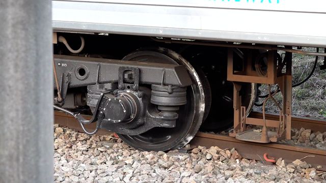 「分岐器を通過した際に振動が…」 脱線事故の富士急行線 全線で運転再開 原因など調査 山梨（YBS山梨放送）