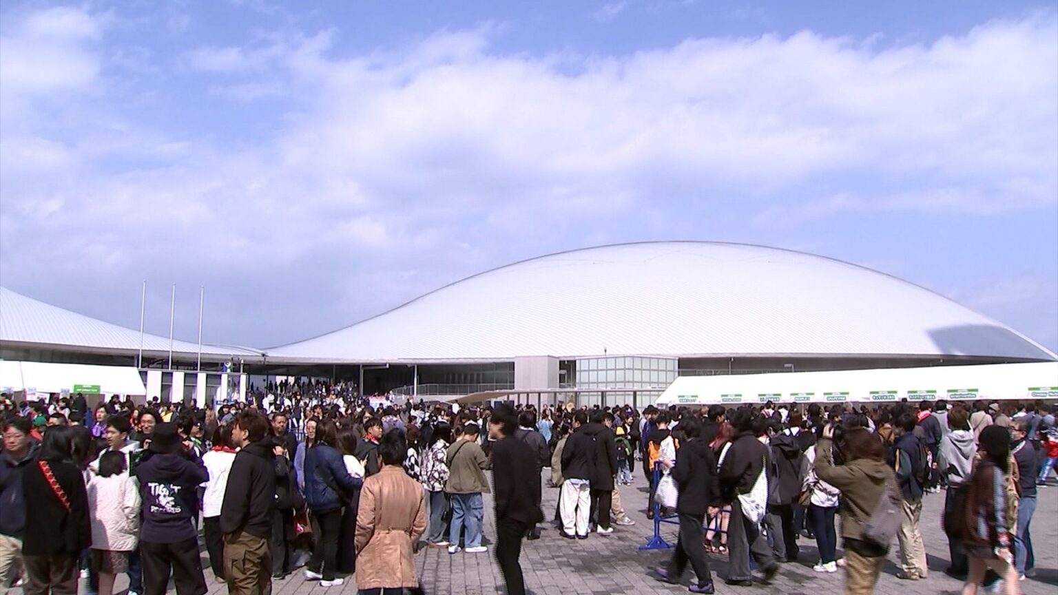 「Hello Arena（ハローアリーナ）」1万2000人が集まる中四国最大級の屋内音楽フェス開催　23組の人気アーティストが集結【香川】（RSK山陽放送） - Yahoo!ニュース