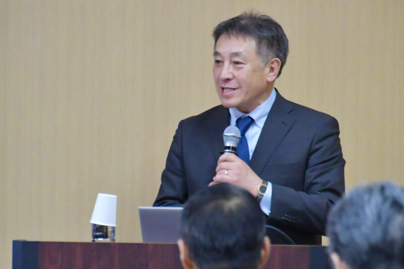 講演する工藤貴博社長