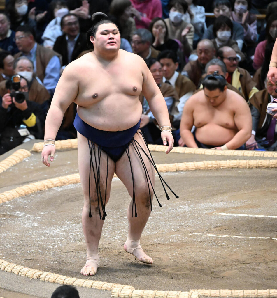 大の里、３連敗も４日目出場の意向「また明日気持ちをつくっていきます」体は「大丈夫っす」（日刊スポーツ） - Yahoo!ニュース