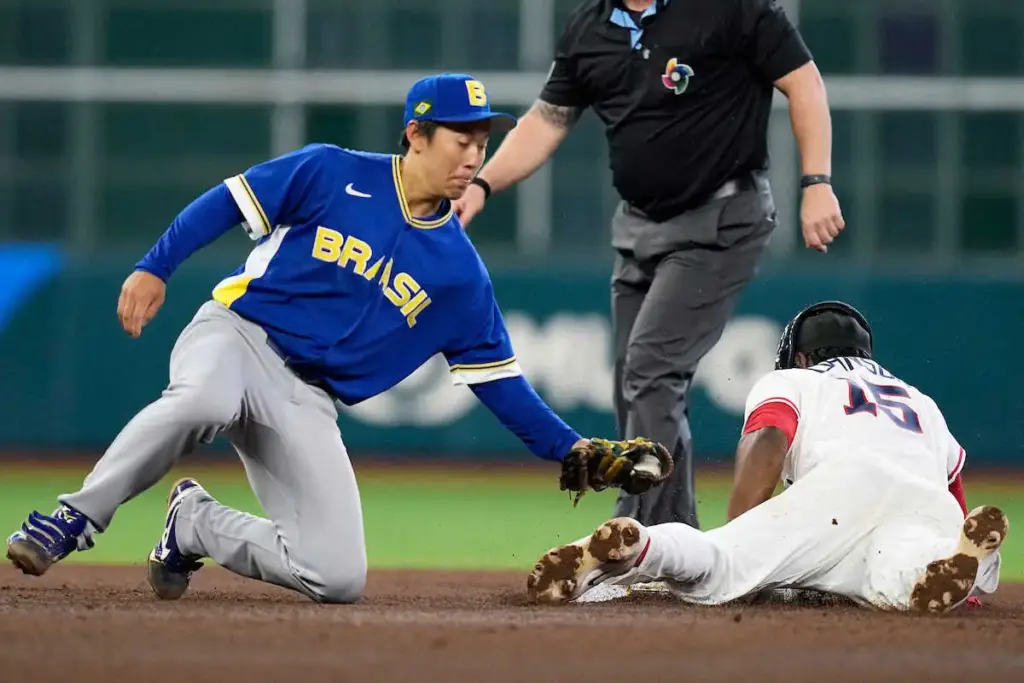 【WBC】ブラジル代表の阪神・伊藤ヴィットル氏「これは打てない」米国守護神の“エグい”スライダー体感 - スポニチ Sponichi Annex 野球