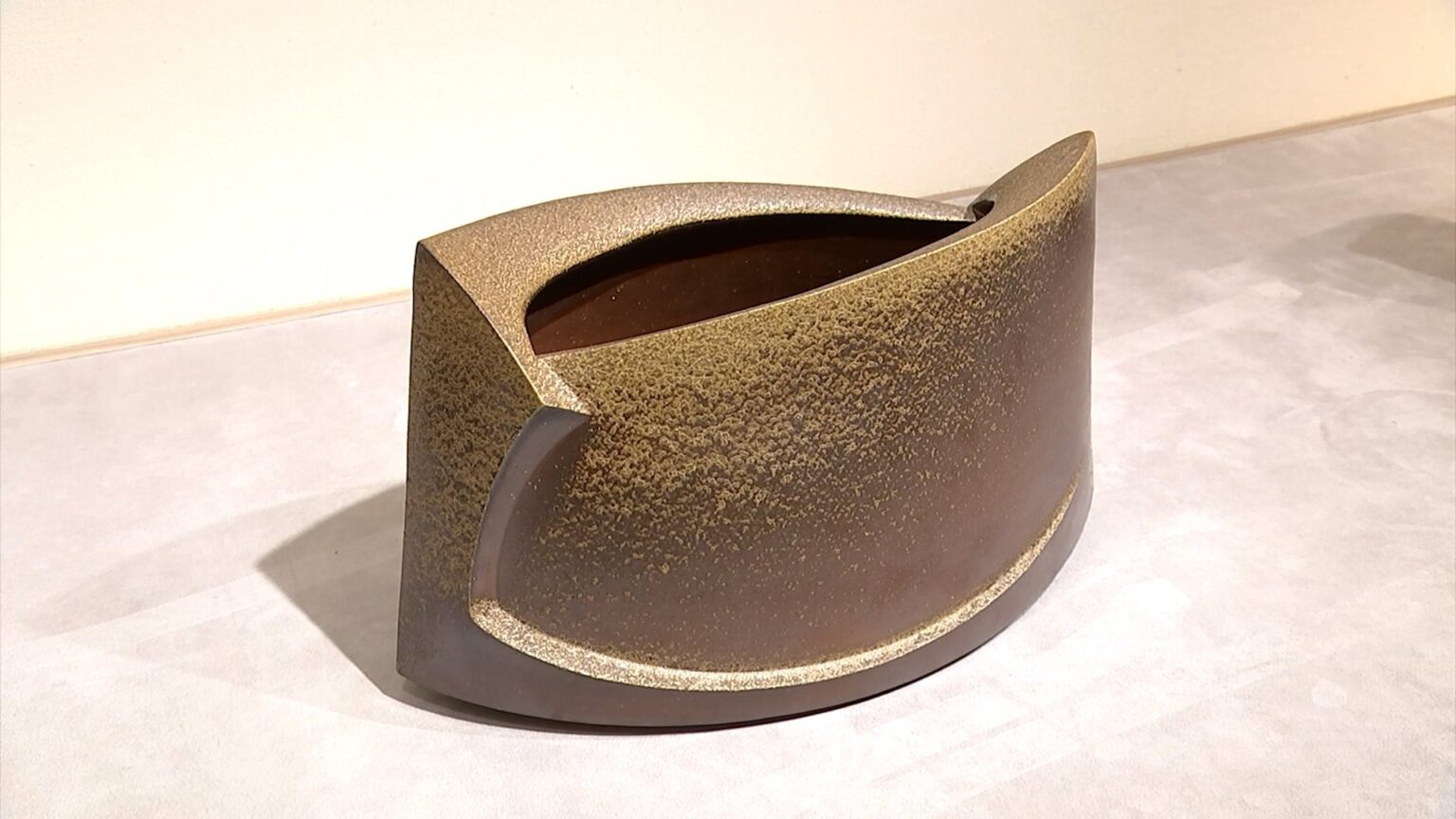 備前焼作家 伊勢崎創さんの個展 日本伝統工芸中国展で特別賞「金重陶陽賞」を受賞【天満屋岡山店】(RSK山陽放送) – Yahoo!ニュース 備前焼作家 伊勢崎創さんの個展 日本伝統工芸中国展で特別賞「金重陶陽賞」を受賞【天満屋岡山店】(RSK山陽放送) - Yahoo!ニュース