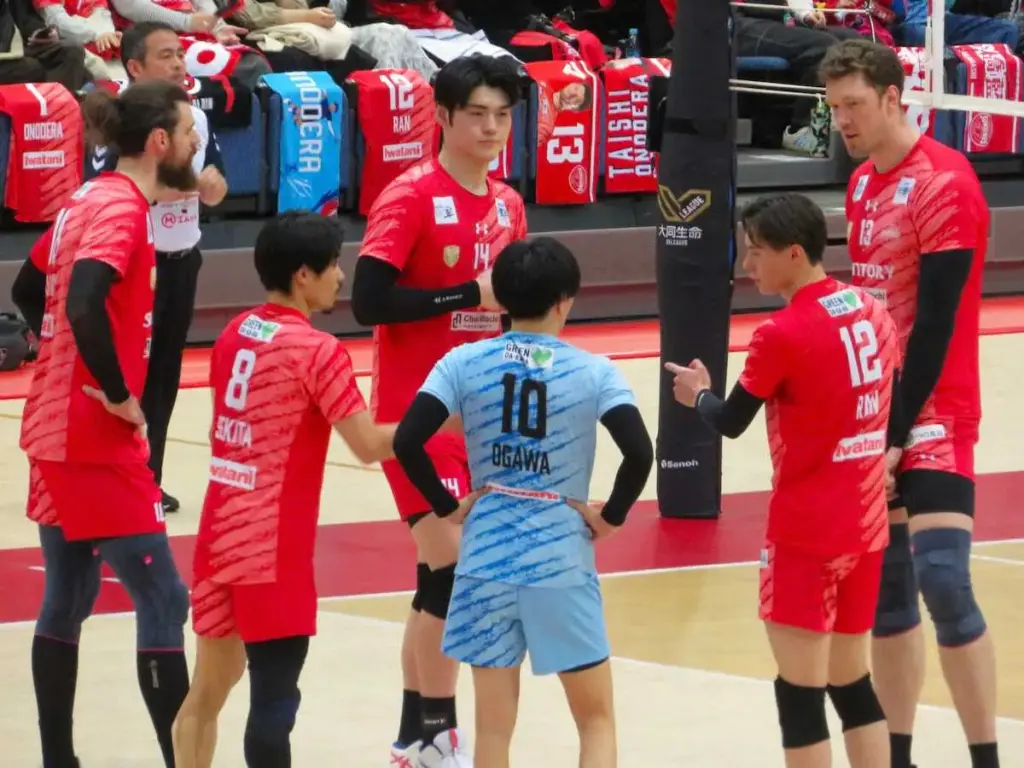 【記事全文】【SVリーグ】サントリーが小野寺太志の5ブロック、2本のエースの活躍で名古屋を下して32勝目 – スポニチ Sponichi Annex スポーツ 【記事全文】【SVリーグ】サントリーが小野寺太志の5ブロック、2本のエースの活躍で名古屋を下して32勝目 - スポニチ Sponichi Annex スポーツ