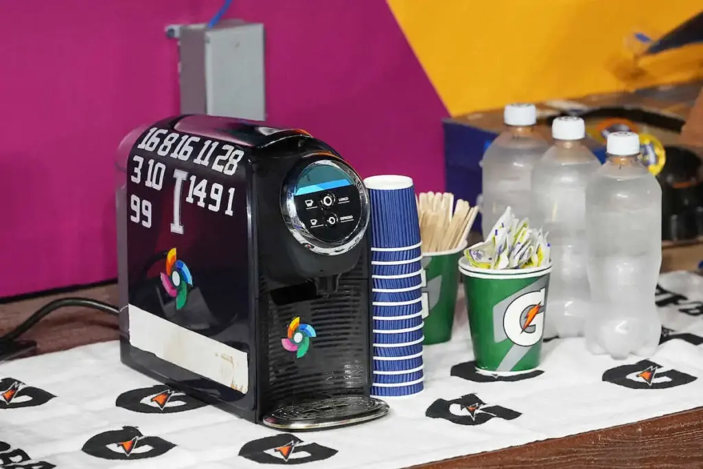 WBCイタリア代表の人気“マシン”が262万円で落札　本塁打セレブレーションで話題を呼ぶ - スポニチ Sponichi Annex 野球