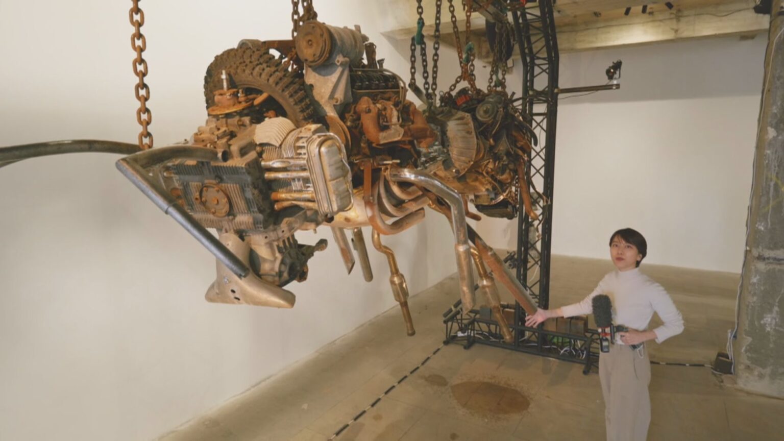 産業廃棄物をアートに昇華　イギリス・ロンドン“不”自然史博物館　エンジンは昆虫に、弾薬は馬のたてがみに（TBS NEWS DIG Powered by JNN）