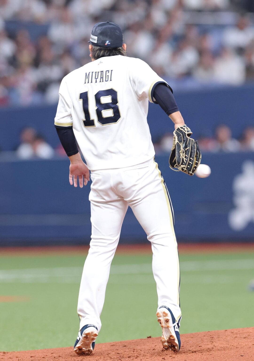 オリックス・宮城大弥がぼう然「申し訳ない」WBC帰りのエースがまさかの自己最悪タイ2回途中8失点KO 初回2失点、二回に4連続適時打で6失点 3年連続開幕投手大役も楽天打線止められず(デイリースポーツ) – Yahoo!ニュース オリックス・宮城大弥がぼう然「申し訳ない」WBC帰りのエースがまさかの自己最悪タイ2回途中8失点KO 初回2失点、二回に4連続適時打で6失点 3年連続開幕投手大役も楽天打線止められず(デイリースポーツ) - Yahoo!ニュース