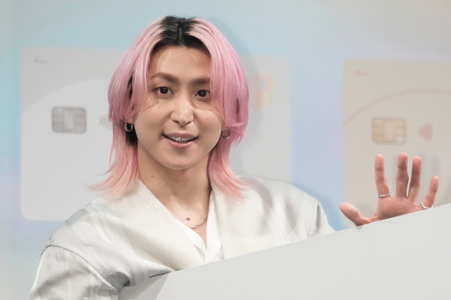 Snow Man佐久間大介、「彼氏感がすごい」台湾オフショットがエモすぎる⇨「一緒に旅行してるみたい」の声（ハフポスト日本版） - Yahoo!ニュース