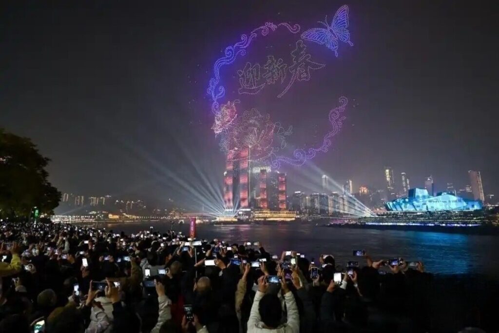 ドローンショー、中国の文化観光の新たな目玉に