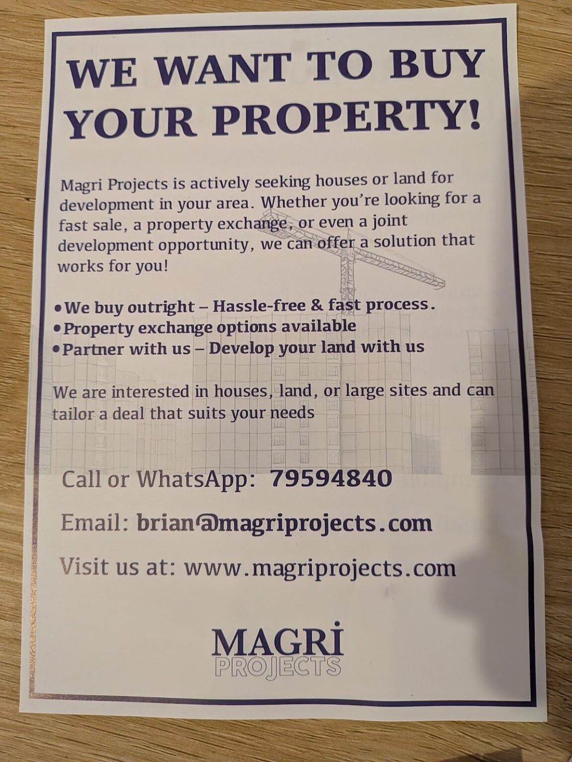 彼らが私たちの通りで畑を開発しているときにこれを郵便で受け取るのは十分にひどいことですが、彼らは本当にチラシに鶴を載せる必要があったのでしょうか？