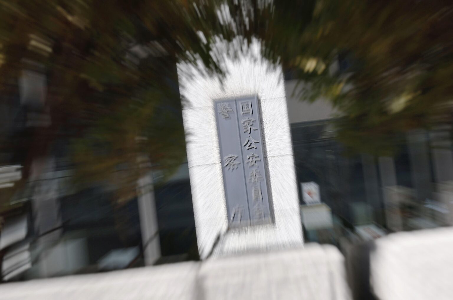 外国人摘発4割減、警察庁データ 25年間分析、14都道県半分に ― 摘発人数は40都道府県でマイナス