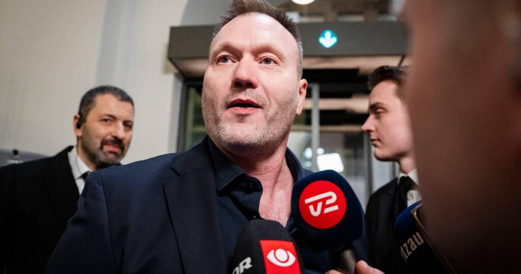 開示：ラース・ボージェは選挙前に議会政治家から除外されることについて数回警告されていた