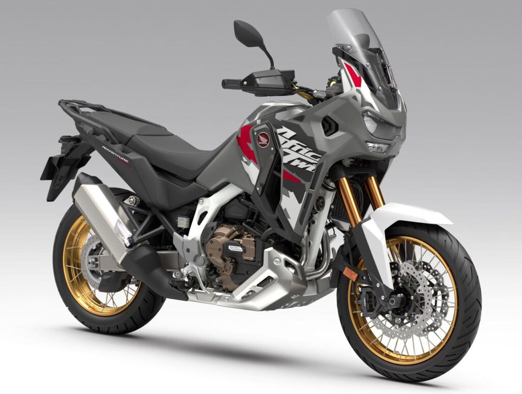 画像: 全長×全幅×全高：2305×960×1475-1530mm ホイールベース：1570mm シート高：840mm 車両重量：253kg