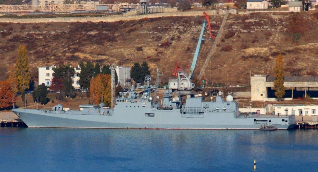 ウクライナによるノヴォロシースク攻撃：アドミラル・エッセン・フリゲート艦、バレンティン・ピクル掃海艇、さらに2隻のロシア船が損傷