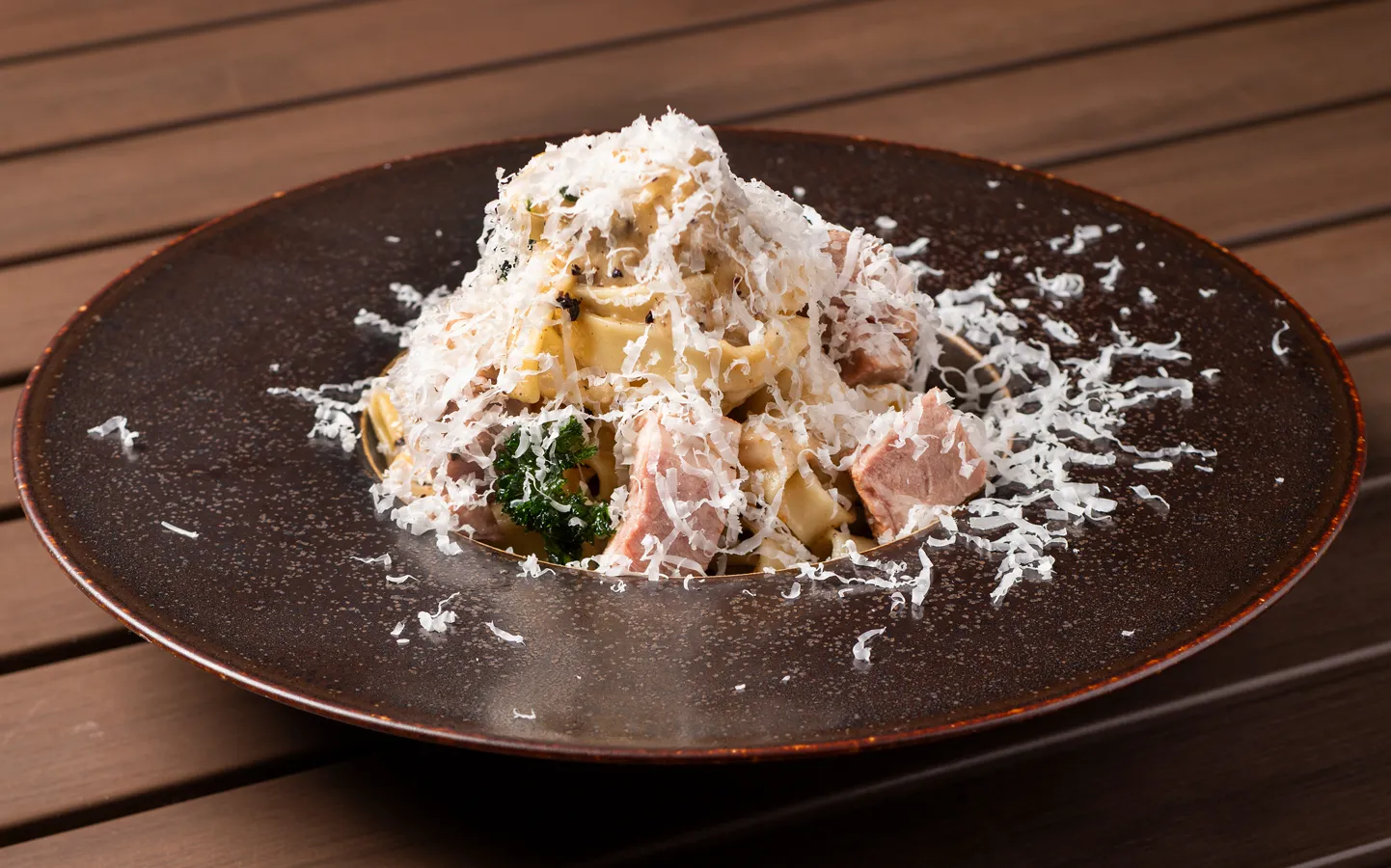 やわらか仔羊のカチョエペペ　© H.N.F.