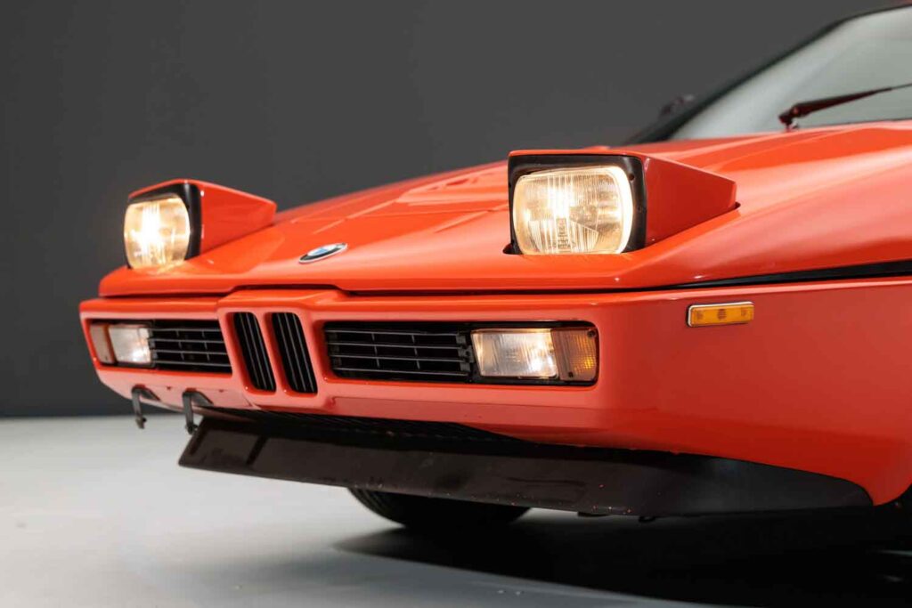 総生産数わずか約400台！ ドイツとイタリアの混血BMW「M1」の価値を問う | AUTO MESSE WEB（オートメッセウェブ） 〜クルマを文化する 〜