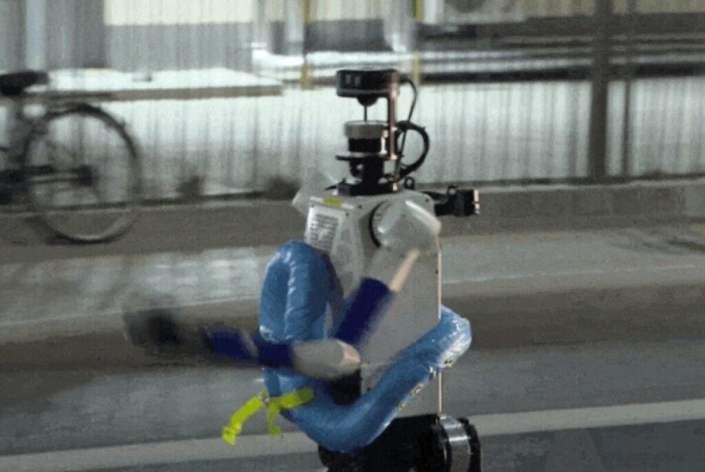 人型ロボット300台超が集結、北京・亦荘人型ロボハーフマラソンが4月19日開催―中国