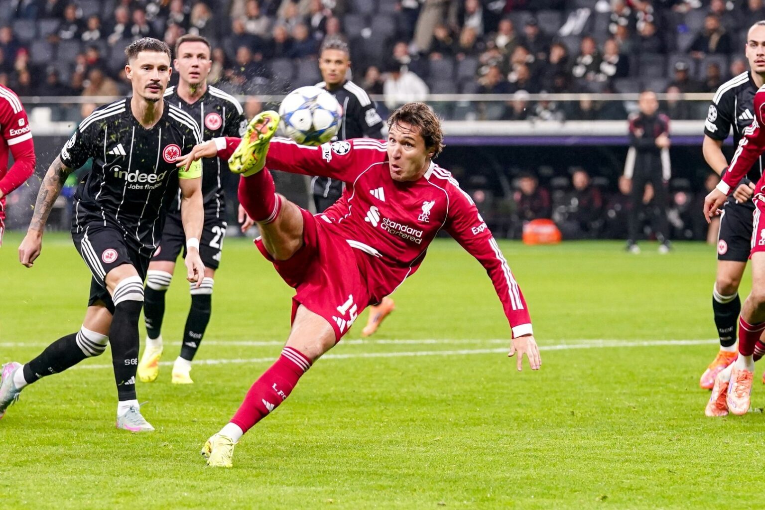 リバプールのウイング、フェデリコ・キエーザは怪我のためイタリア代表を離れざるを得なかった - - Gamereactor