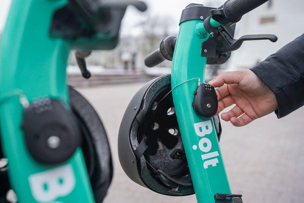 スクーターシーズンの最初の3週間で約1,500個のボルトヘルメットが盗まれた