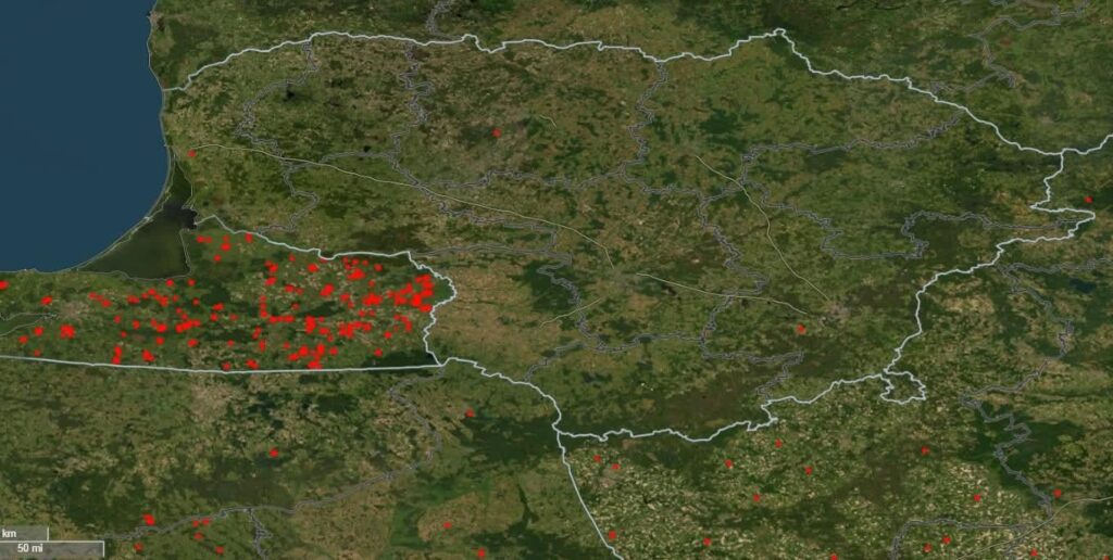 過去 1 週間で火災が記録されています。私たちのフレンドリーな隣人たちがいかに楽しそうに燃えているかがわかります。