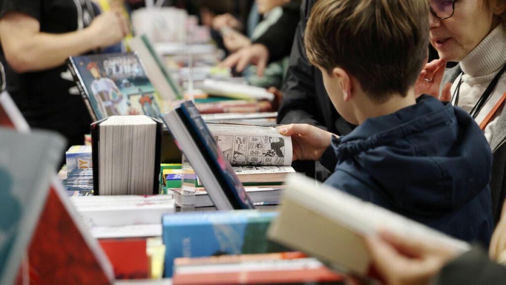 彼は「シャルリー・エブドの友人たちと同じようになるだろう」：殺害の脅迫、クエンティン・デランクの死に関する風刺画の作者が告訴