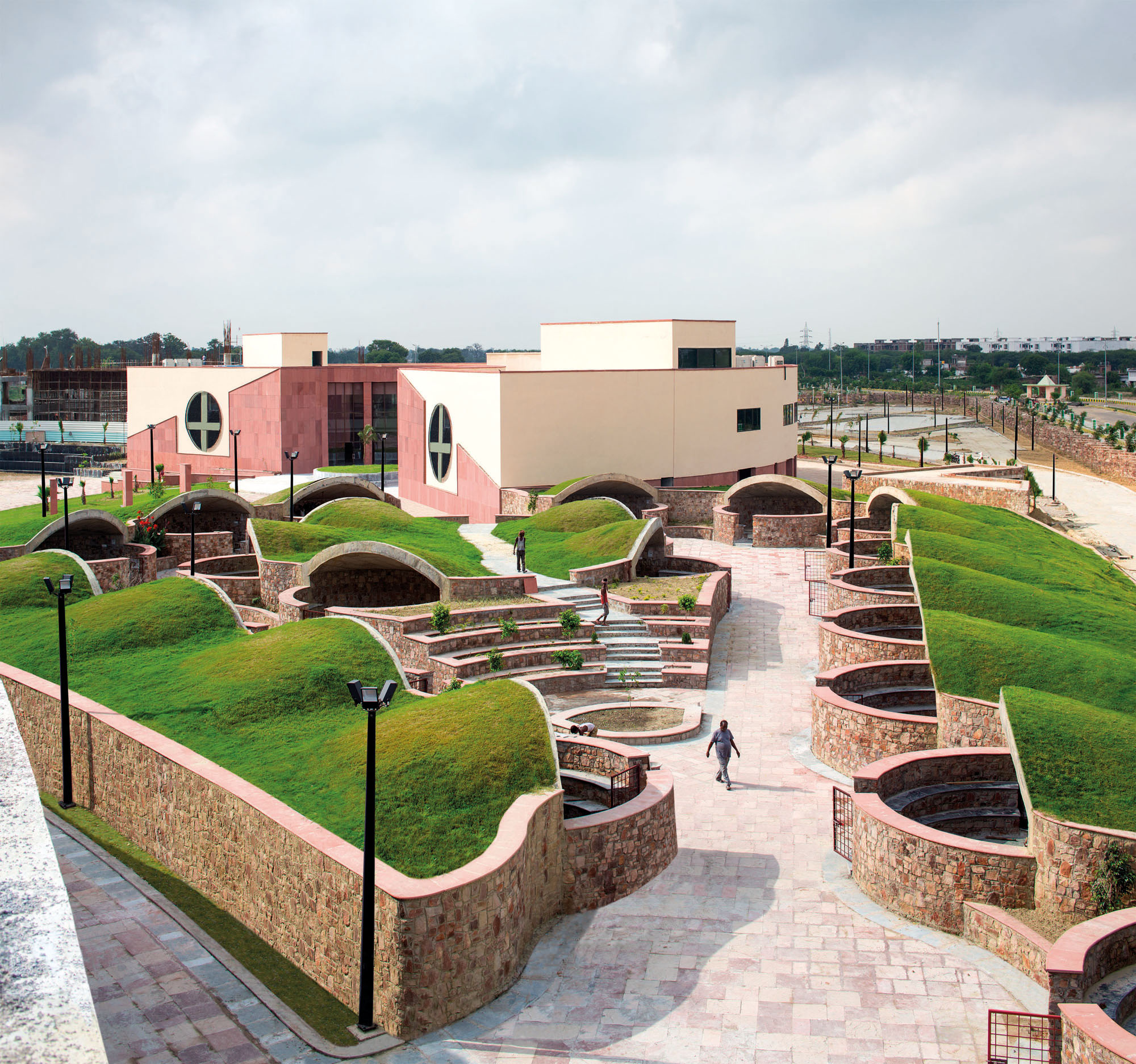 〈アワド・シルプグラム（Awadh Shilpgram）〉Studio Archohm