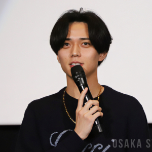 永瀬廉さん登壇 学生時代を過ごした大阪・八尾で映画「鬼の花嫁」舞台挨拶