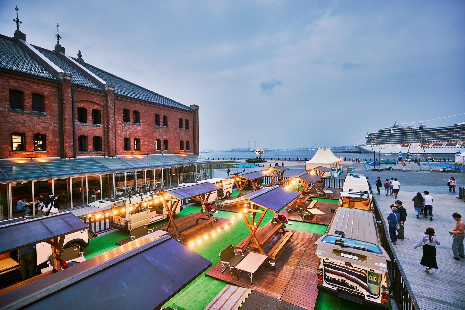 「ヨコハマフリューリングスフェスト 2026」横浜赤レンガ倉庫のGWイベント、ドイツビールで春祭り｜写真2