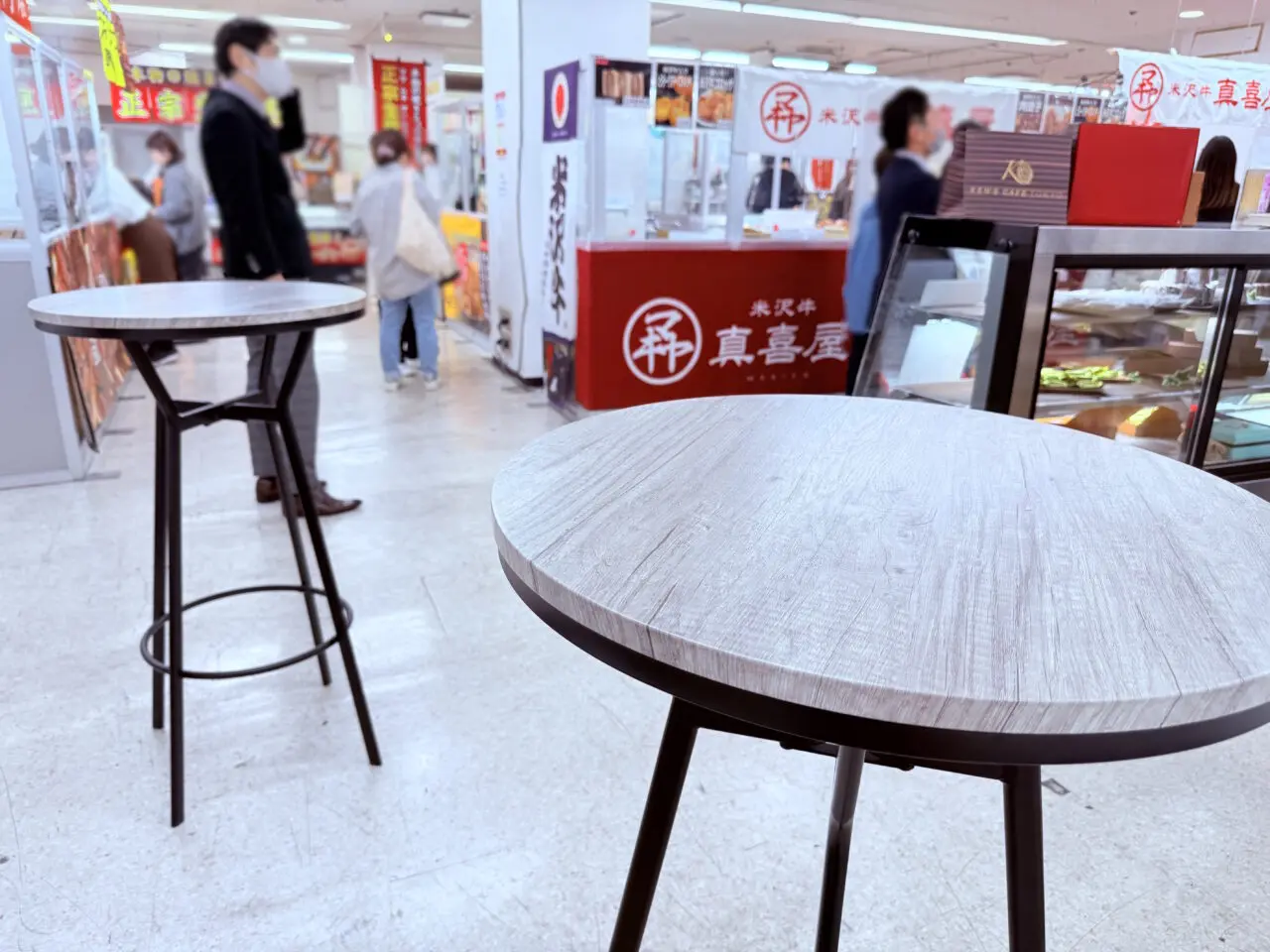 高知大丸で開催中の「さんのすけ厳選！パン＆スイーツフェス2026」の様子