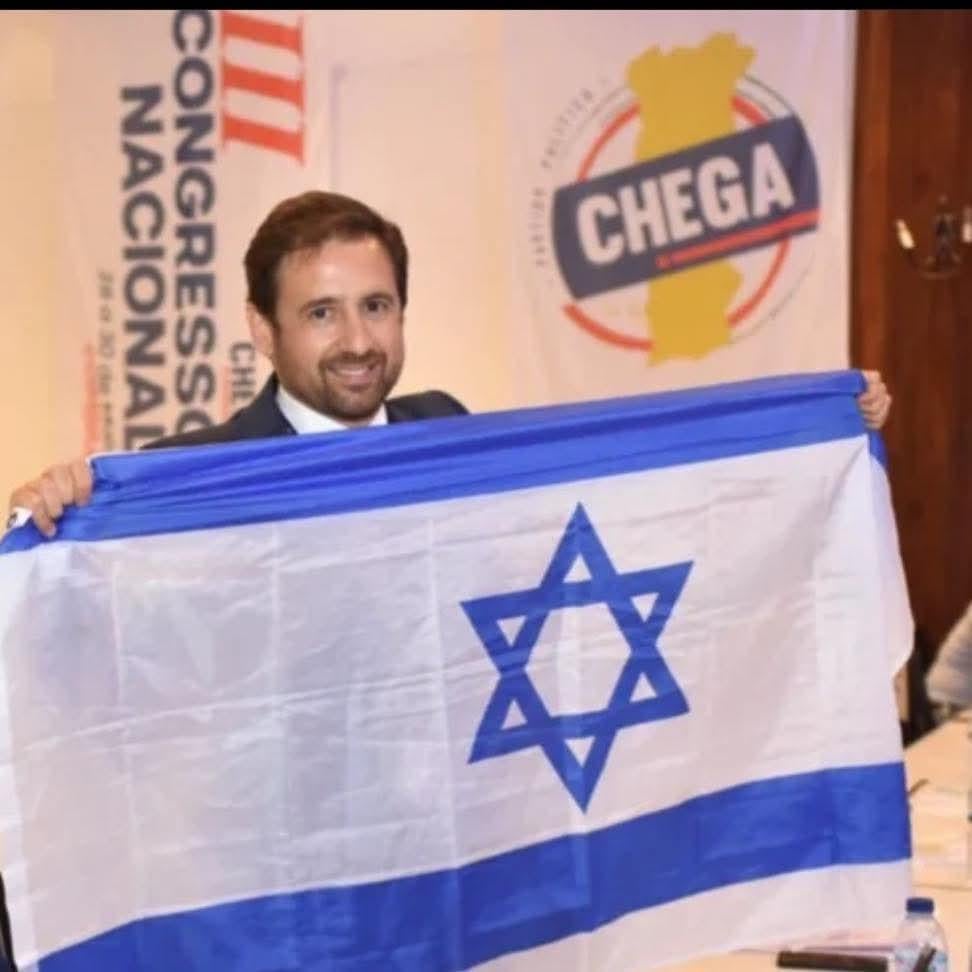 物語より: 「重要な唯一の国旗はポルトガルの国旗です」