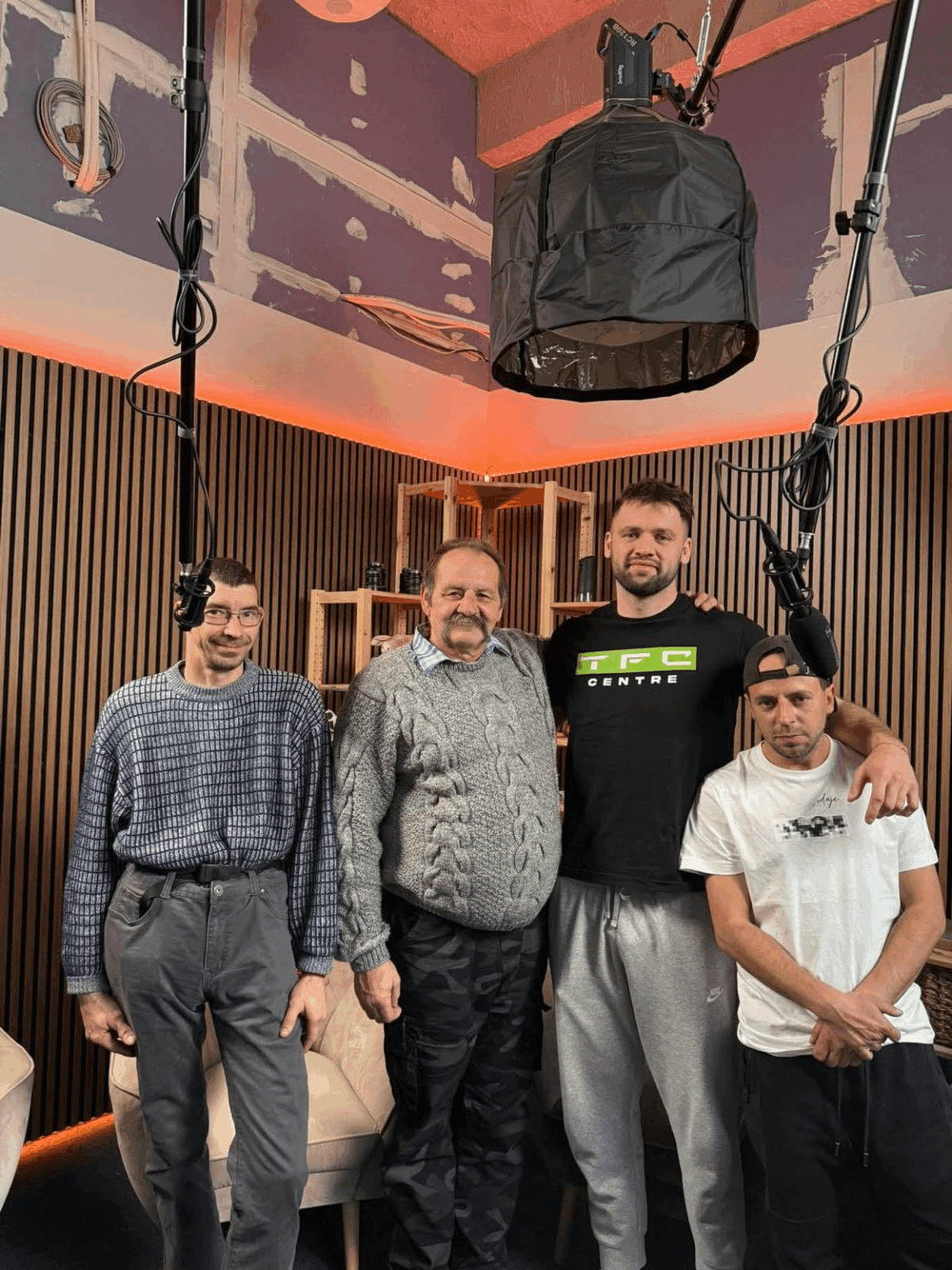 このバンドを何と呼びますか？