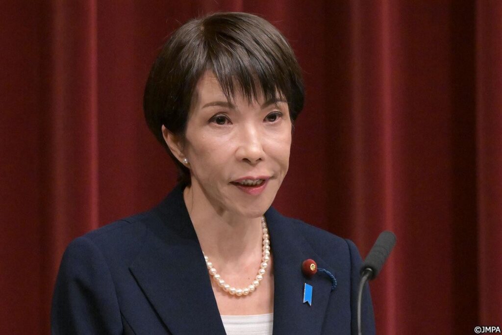 「ストレスで吸う本数が増えた。やめられへん」　高市首相の健康不安　「喫煙でリウマチの薬の効果が低下」「睡眠不足に加えて食が細い」（デイリー新潮） - Yahoo!ニュース