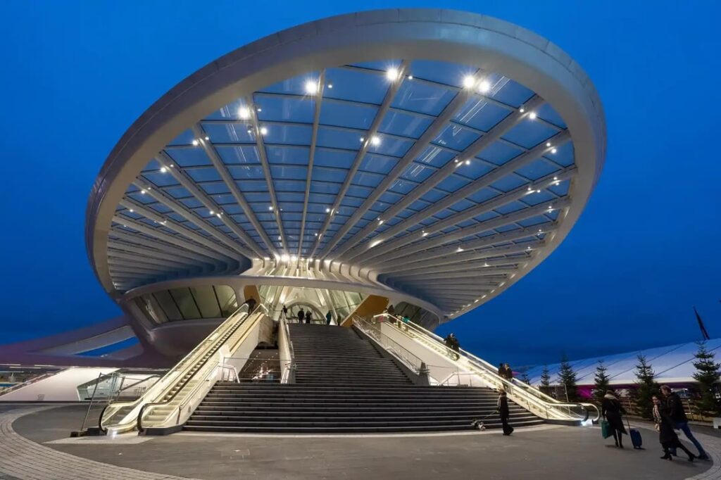 ベルギー、モンスのカラトラバ駅