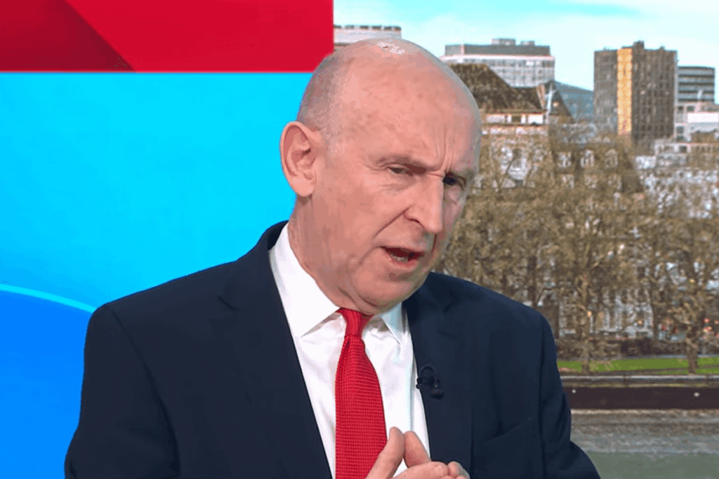 イランがキプロスの英国軍事基地に向けてミサイルを発射、国防相が発言