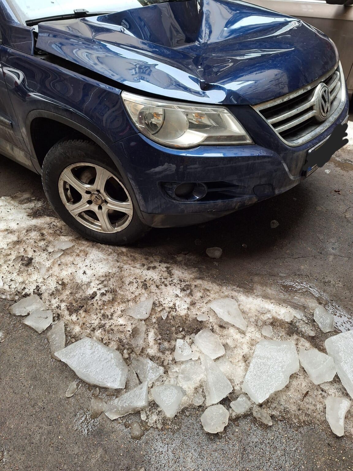 友達。先を考えてください。